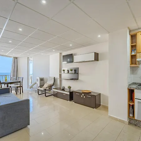 Americas Ocean View Sunsets شقة أرونا